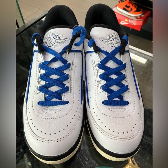 Women’s Air Jordan 2 Retro Low Varsity Royal Size 8 - Picture 3 of 8